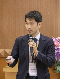 梨本助教の研究発表